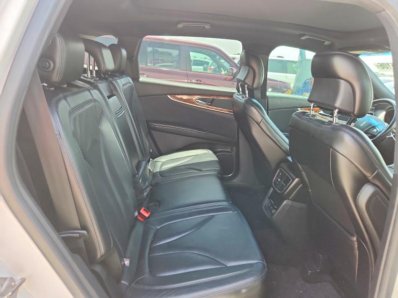 Photo 11 from auction – 2016 LINCOLN MKX with VIN 2LMTJ6LR7GBL53965