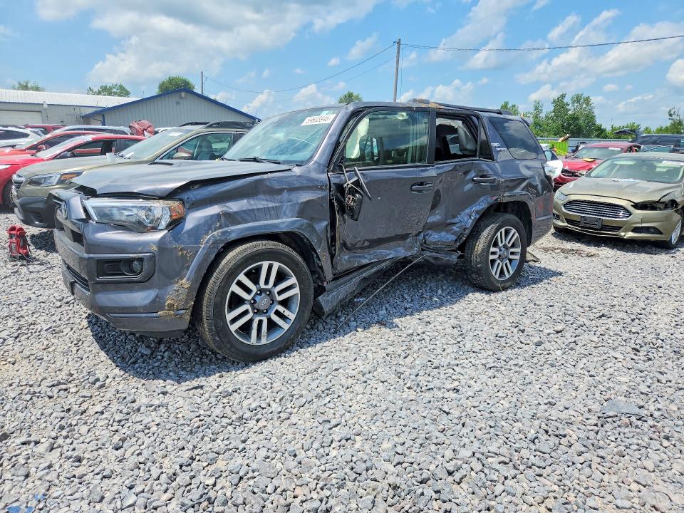 2022 TOYOTA 4RUNNER