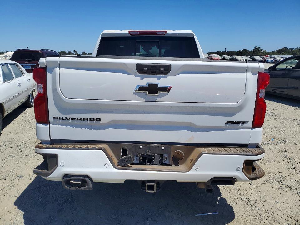 Photo 6 from auction – 2025 CHEVROLET SILVERADO with VIN 1GCUKEE80SZ264356