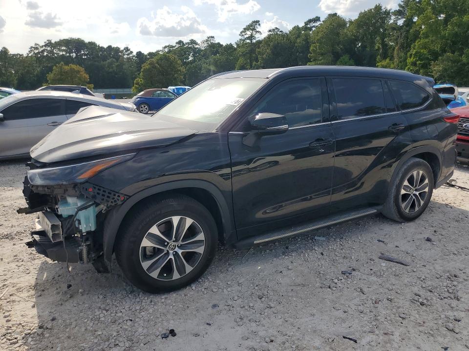 Photo 1 from auction – 2022 TOYOTA HIGHLANDER with VIN 5TDGZRAH2NS549152