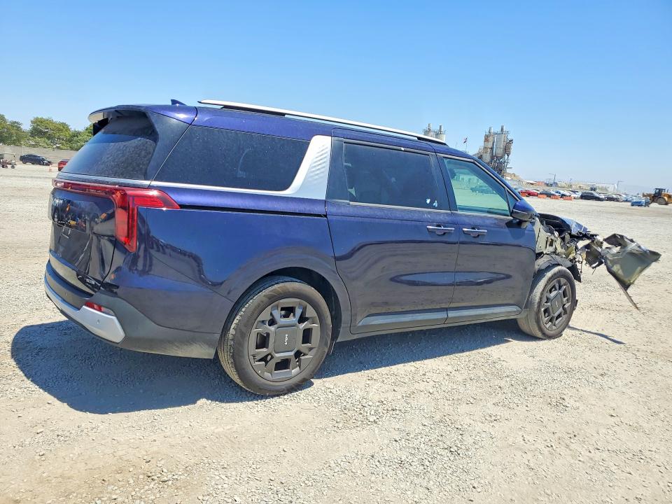 Photo 3 from auction – 2025 KIA CARNIVAL with VIN KNDNC5KA2S6037485
