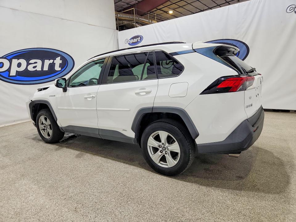 Снимка 2 от търг – 2019 TOYOTA RAV4 с VIN 2T3MWRFV9KW016963