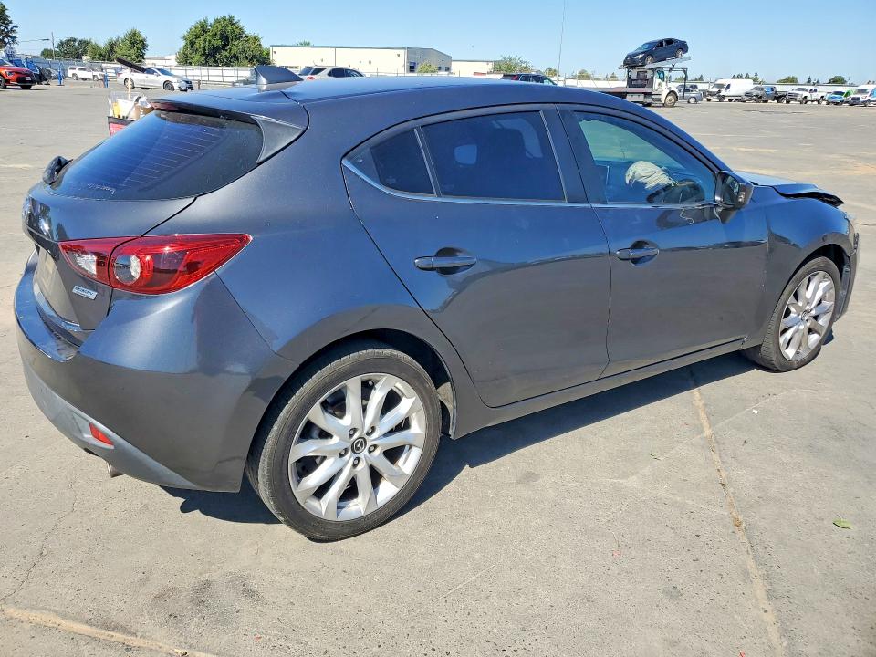 Photo 3 from auction – 2015 MAZDA 3 with VIN JM1BM1M36F1228126