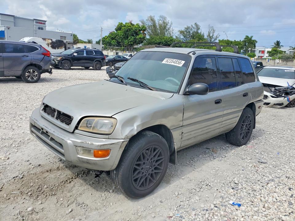 TOYOTA RAV4 2000 with VIN JT3GP10V1Y0051115 - Photo from auction