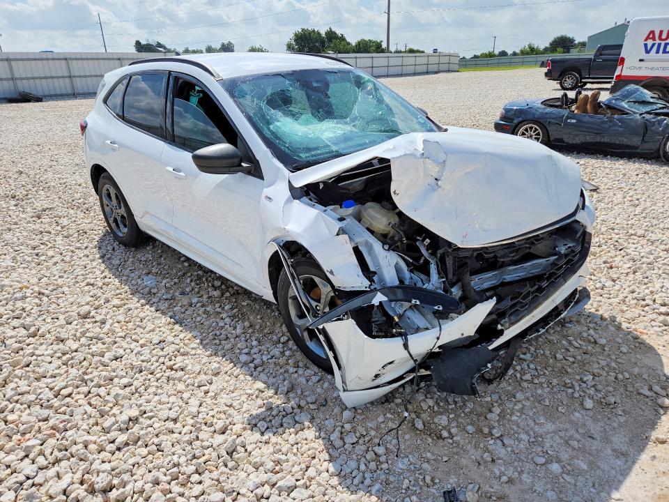Photo 4 from auction – 2023 FORD ESCAPE with VIN 1FMCU0MN3PUB12507