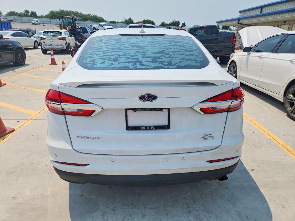 Photo 6 from auction – 2019 FORD FUSION with VIN 3FA6P0HD7KR196279