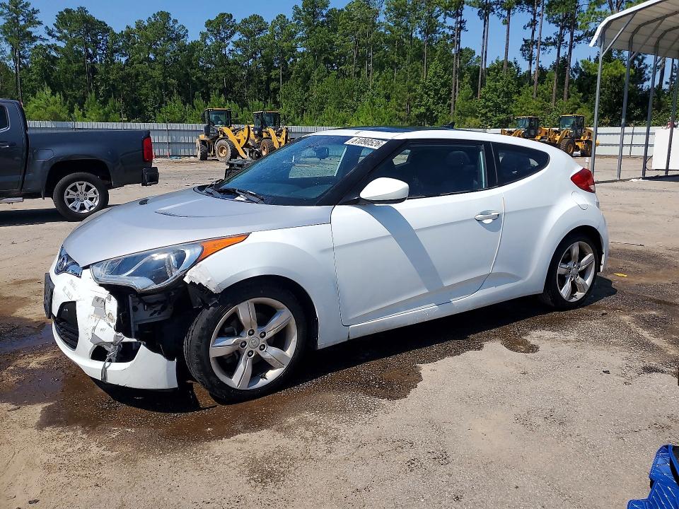 HYUNDAI VELOSTER 2014 with VIN KMHTC6AD0EU210781 - Photo from auction