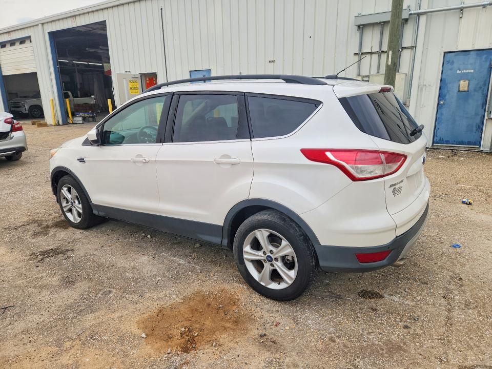 Photo 2 from auction – 2015 FORD ESCAPE with VIN 1FMCU9GX5FUA72334