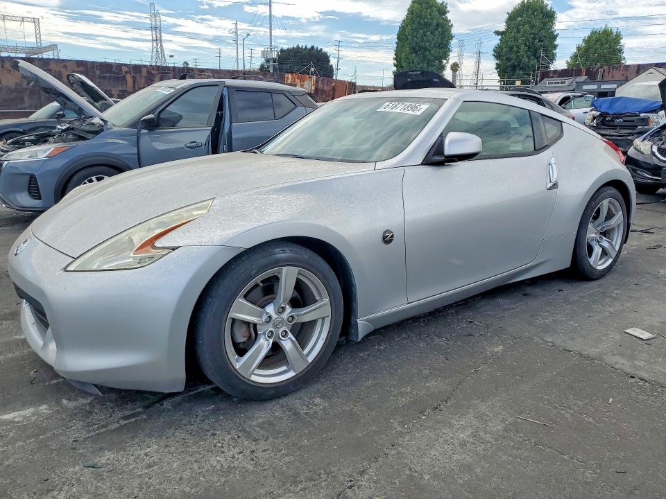 2011 NISSAN 370Z