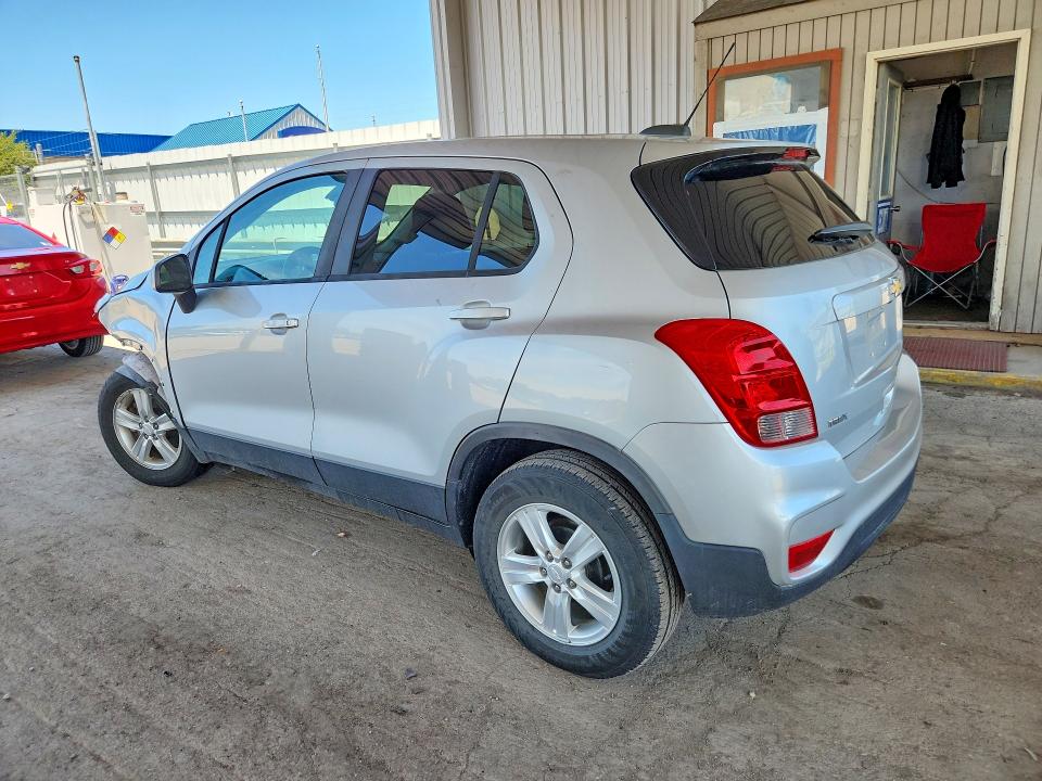 Photo 2 from auction – 2019 CHEVROLET TRAX with VIN 3GNCJKSB9KL261144