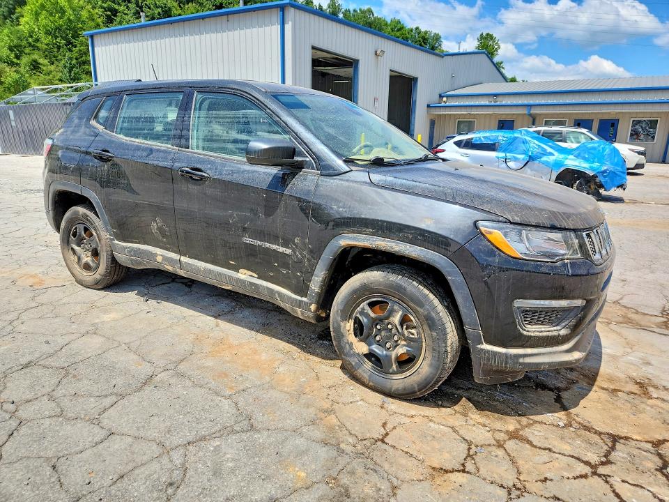 Photo 4 from auction – 2018 JEEP COMPASS with VIN 3C4NJDAB5JT480275