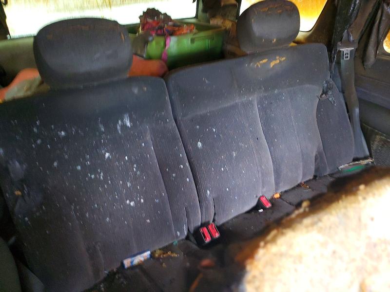 Photo 10 from auction – 2001 CHEVROLET BLAZER with VIN 1GNDT13W51K253116
