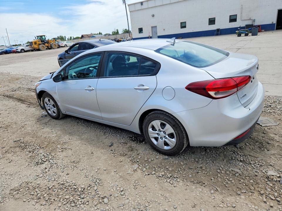 Photo 2 from auction – 2017 KIA FORTE with VIN 3KPFK4A72HE018171