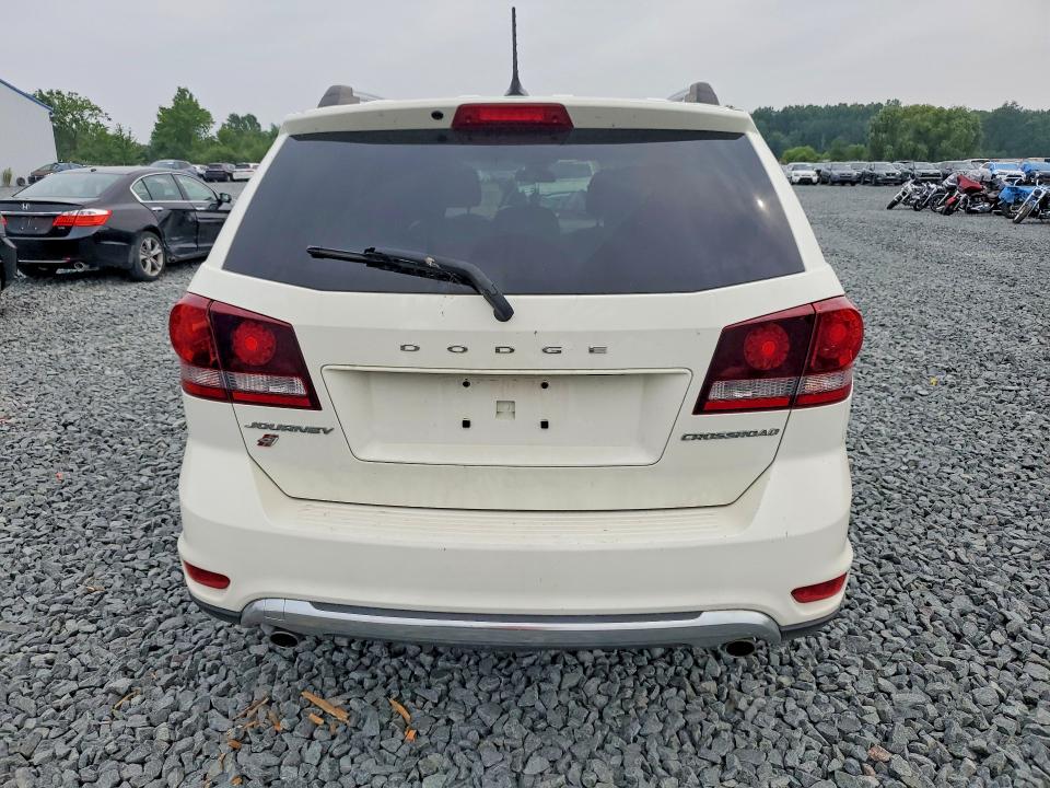 Photo 6 from auction – 2018 DODGE JOURNEY with VIN 3C4PDDGG0JT374867