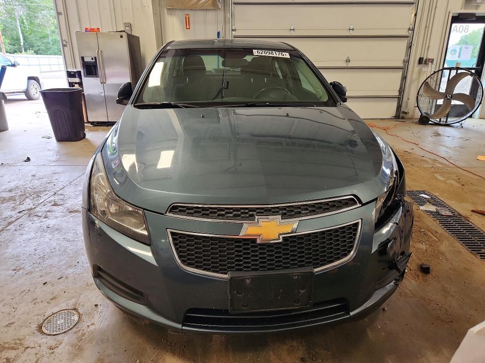 Photo 5 from auction – 2012 CHEVROLET CRUZE with VIN 1G1PK5SC0C7285607