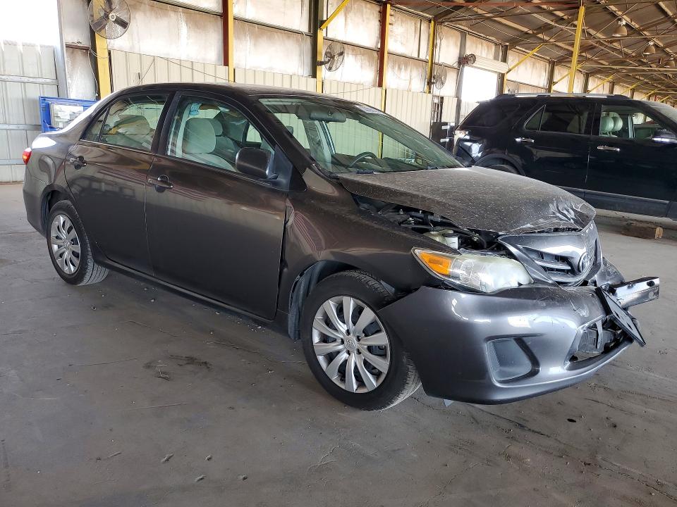 Photo 4 from auction – 2013 TOYOTA COROLLA with VIN 5YFBU4EE4DP090919