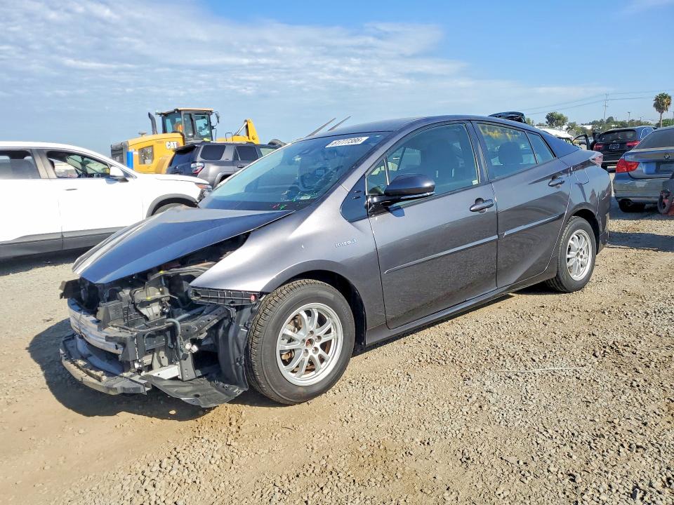 TOYOTA PRIUS 2017 with VIN JTDKBRFUXH3579588 - Photo from auction