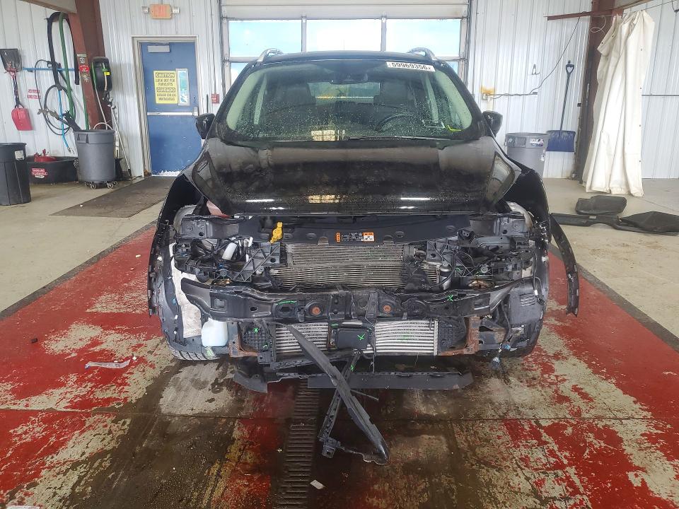 Photo 5 from auction – 2018 FORD ESCAPE with VIN 1FMCU9J95JUD55996