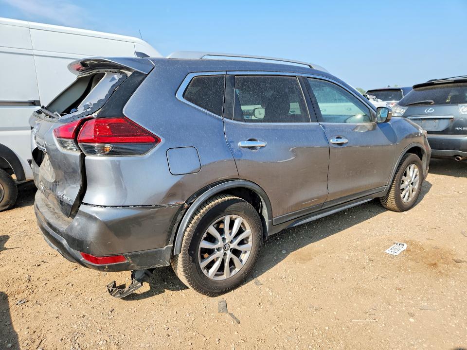 Photo 3 from auction – 2017 NISSAN ROGUE with VIN KNMAT2MV5HP582550