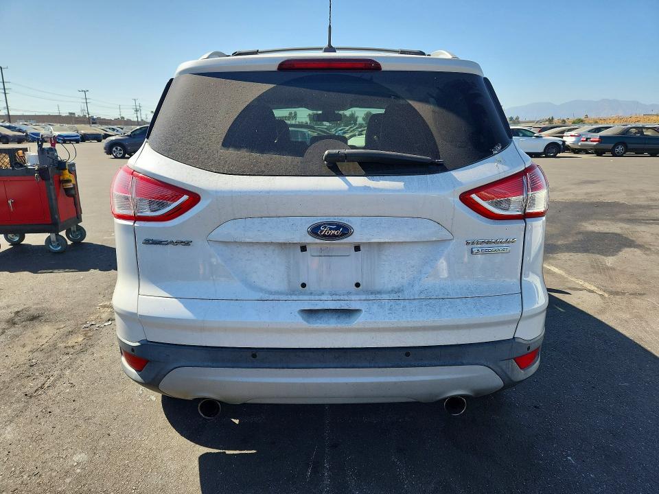 Photo 6 from auction – 2013 FORD ESCAPE with VIN 1FMCU0J99DUC03347