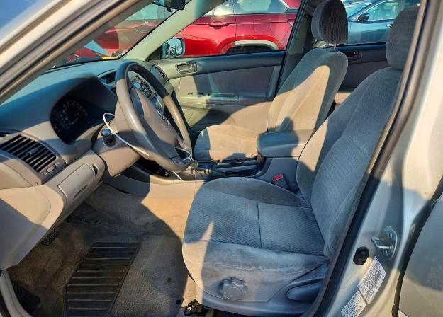 Photo 7 from auction – 2002 TOYOTA CAMRY with VIN 4T1BE32K92U049828