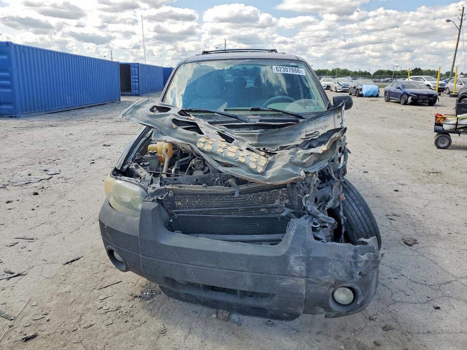 Photo 5 from auction – 2007 FORD ESCAPE with VIN 1FMCU03157KC03028
