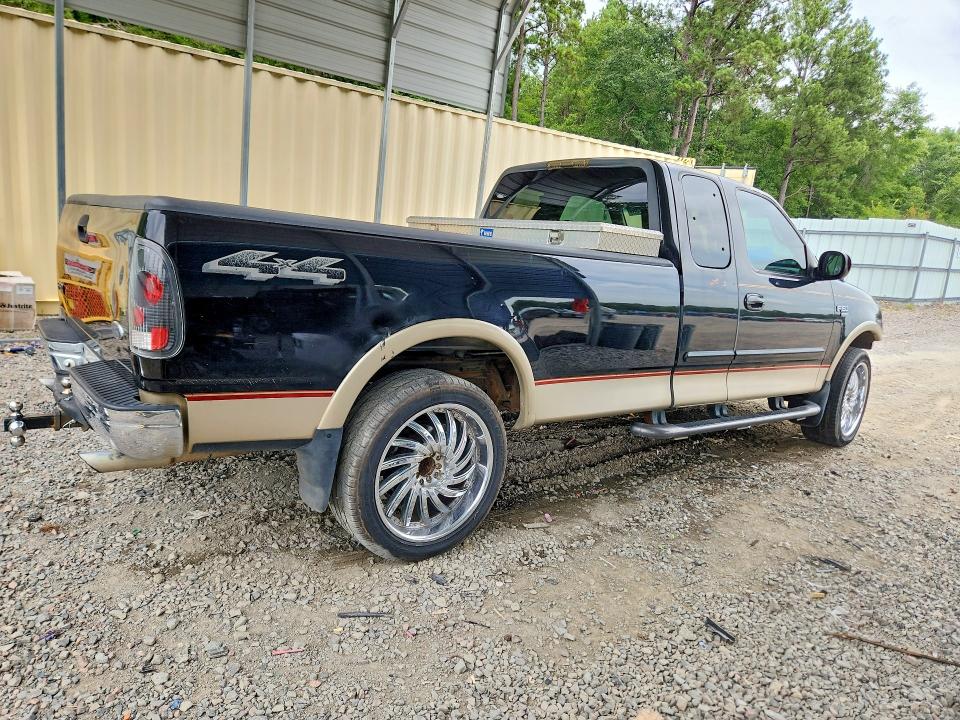 Photo 3 from auction – 2000 FORD F150 with VIN 1FTRX18W4YNA57639