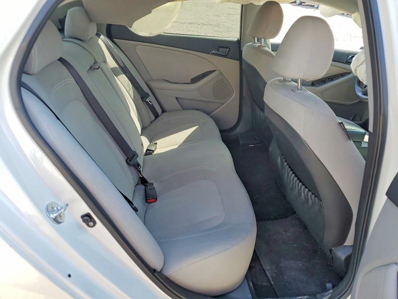 Photo 10 from auction – 2011 KIA OPTIMA with VIN KNAGM4A70B5109700