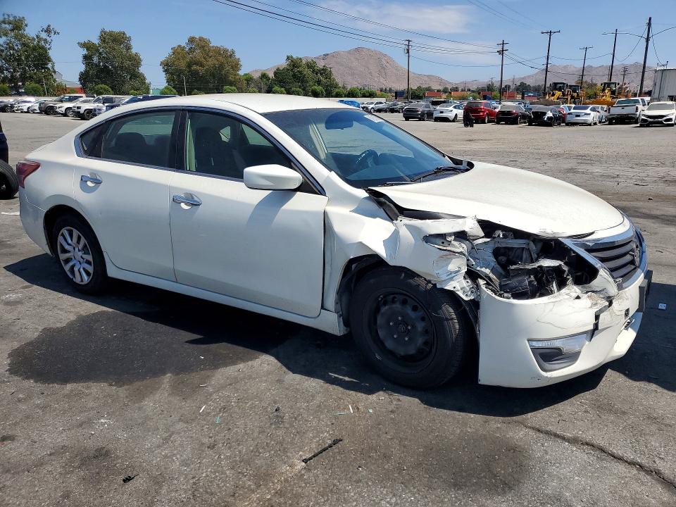 Photo 4 from auction – 2013 NISSAN ALTIMA with VIN 1N4AL3AP3DN582389