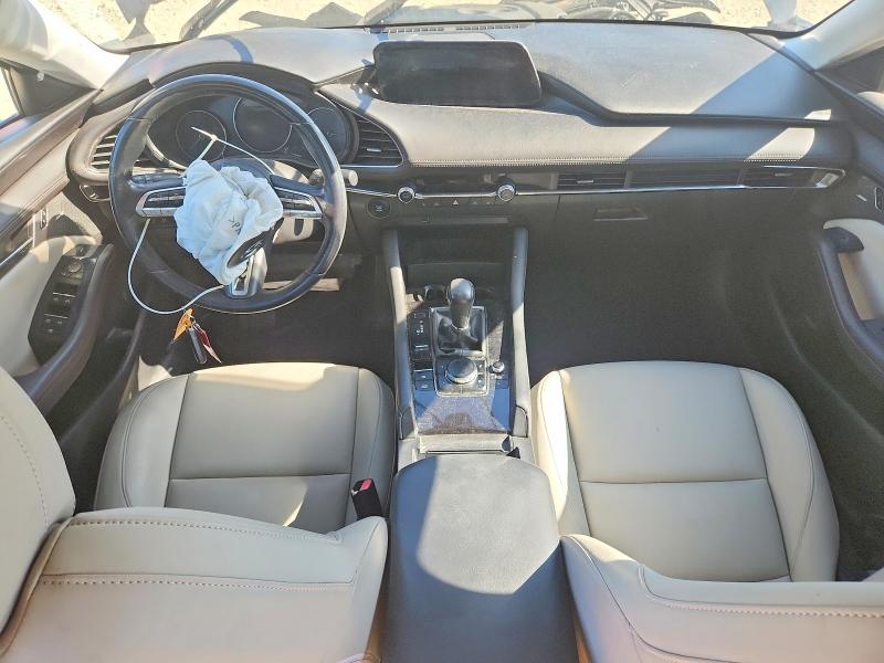 Photo 8 from auction – 2019 MAZDA 3 with VIN JM1BPBDM8K1116346