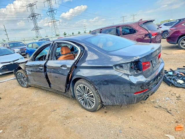 Photo 2 from auction – 2019 BMW 530XE with VIN WBAJB1C59KB375191