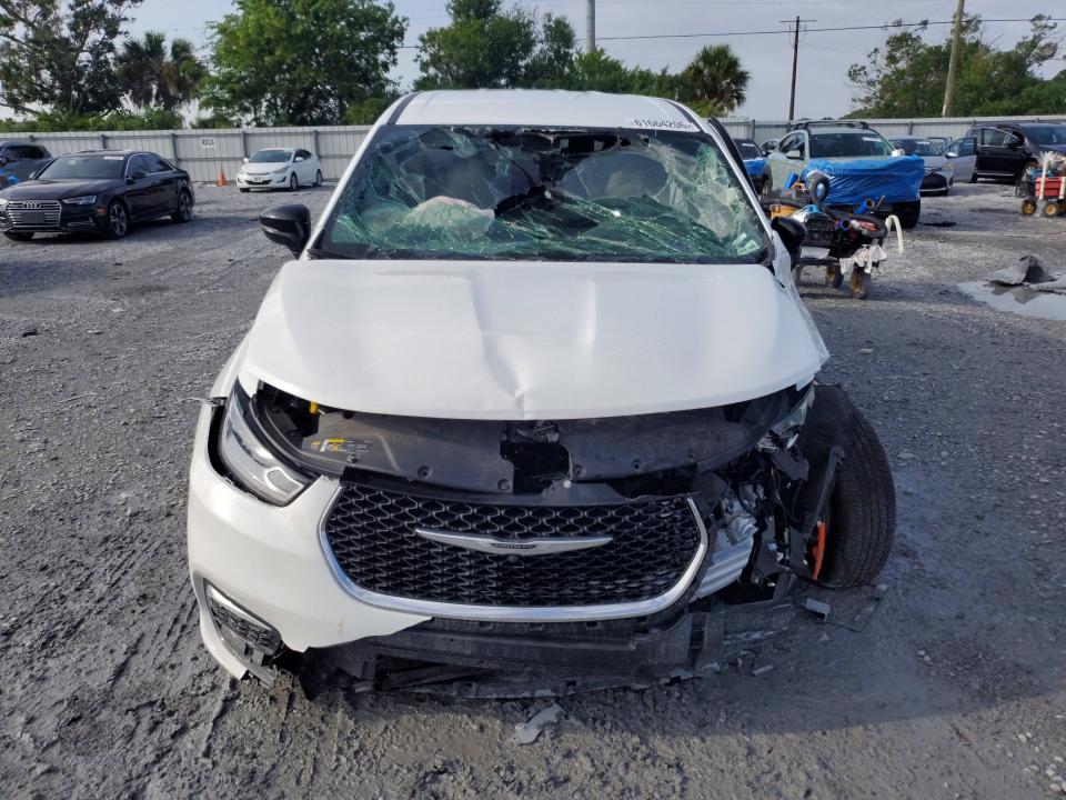 Photo 5 from auction – 2026 CHRYSLER PACIFICA with VIN 2C4RC1BG0TR187037