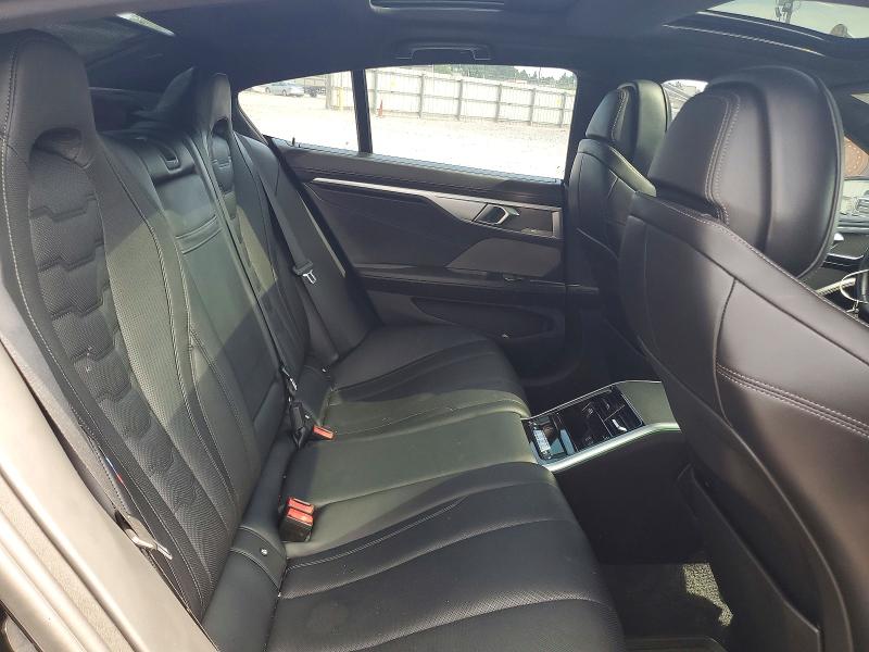 Photo 10 from auction – 2023 BMW 840I with VIN WBAGV2C04PCK30038
