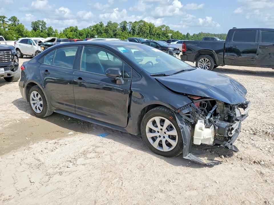 Photo 4 from auction – 2021 TOYOTA COROLLA with VIN 5YFEPMAE4MP228565