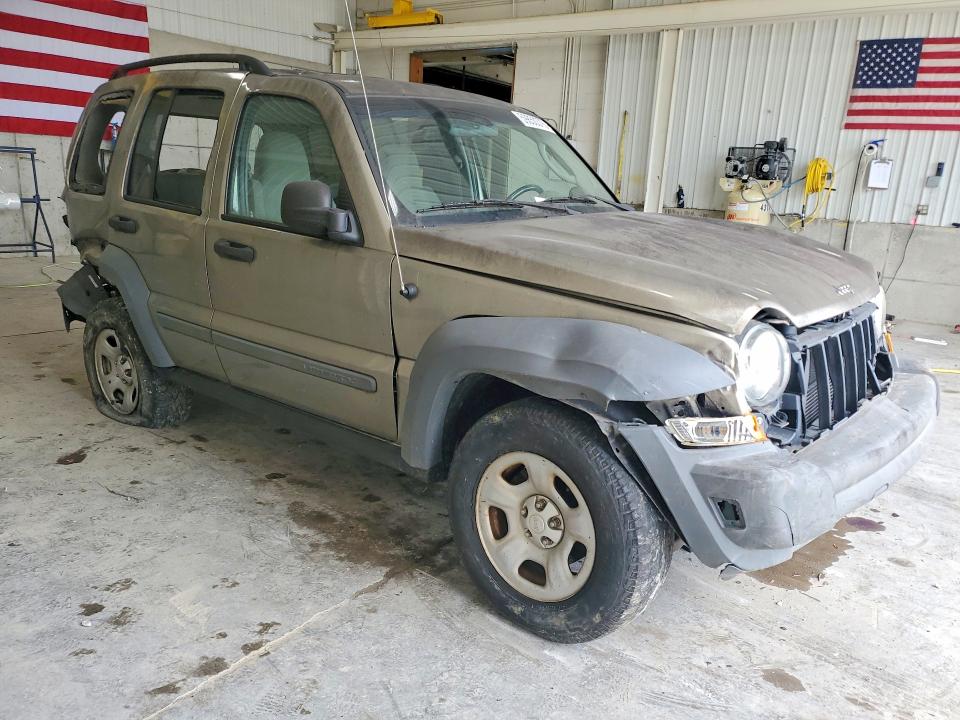 Photo 4 from auction – 2005 JEEP LIBERTY with VIN 1J4GL48K65W715365