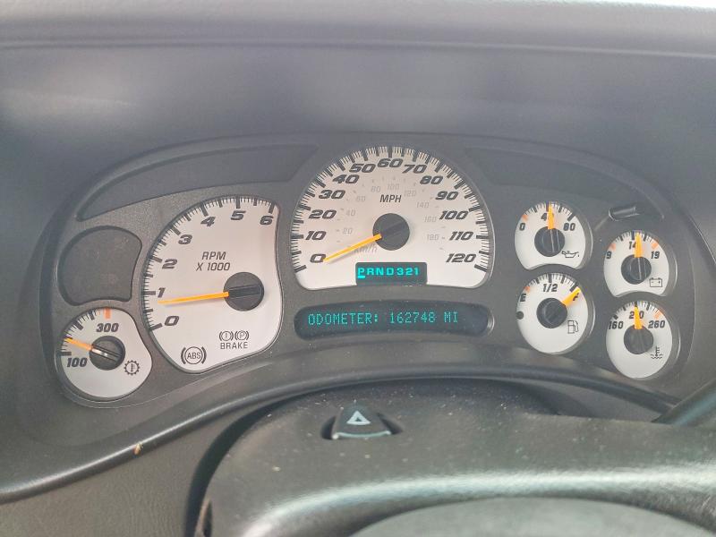 Photo 9 from auction – 2004 CHEVROLET SILVERADO with VIN 2GCEK19N041187500