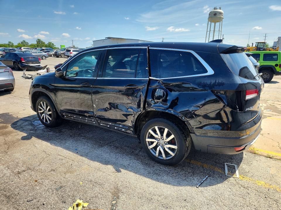 Photo 2 from auction – 2019 HONDA PILOT with VIN 5FNYF5H52KB036453