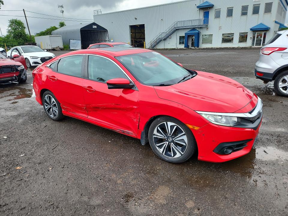 Photo 4 from auction – 2017 HONDA CIVIC with VIN 2HGFC2F81HH015920