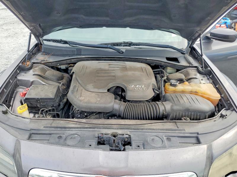Photo 11 from auction – 2014 CHRYSLER 300 with VIN 2C3CCABG9EH165055