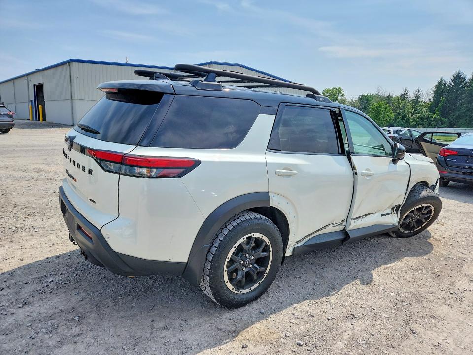 Photo 3 from auction – 2023 NISSAN PATHFINDER with VIN 5N1DR3BD1PC207610
