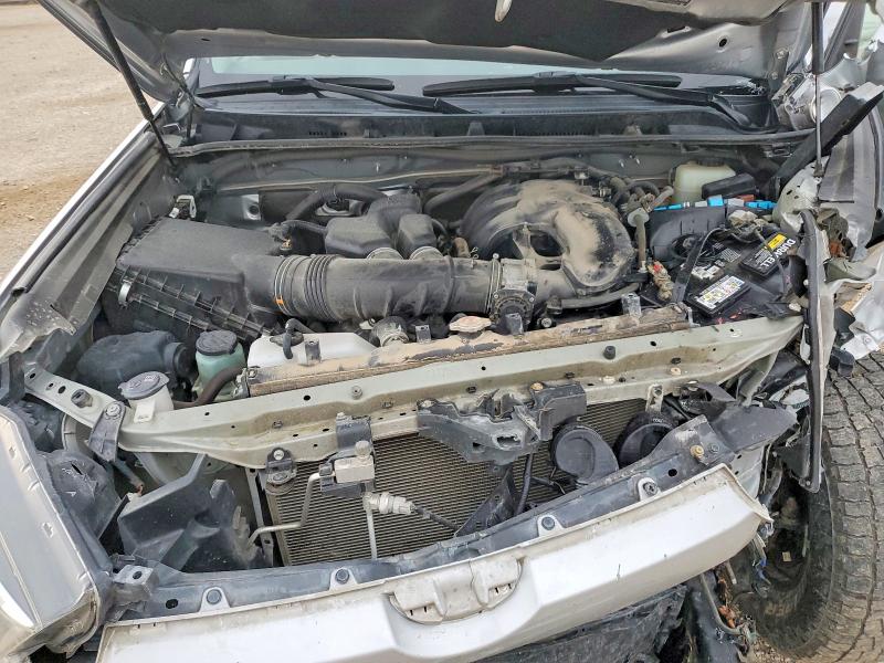 Photo 12 from auction – 2017 TOYOTA 4RUNNER with VIN JTEBU5JR9H5417148