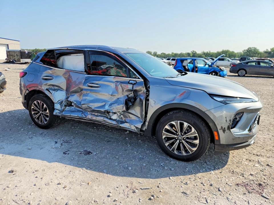 Photo 4 from auction – 2025 BUICK ENVISION with VIN LRBFZKE44SD028515