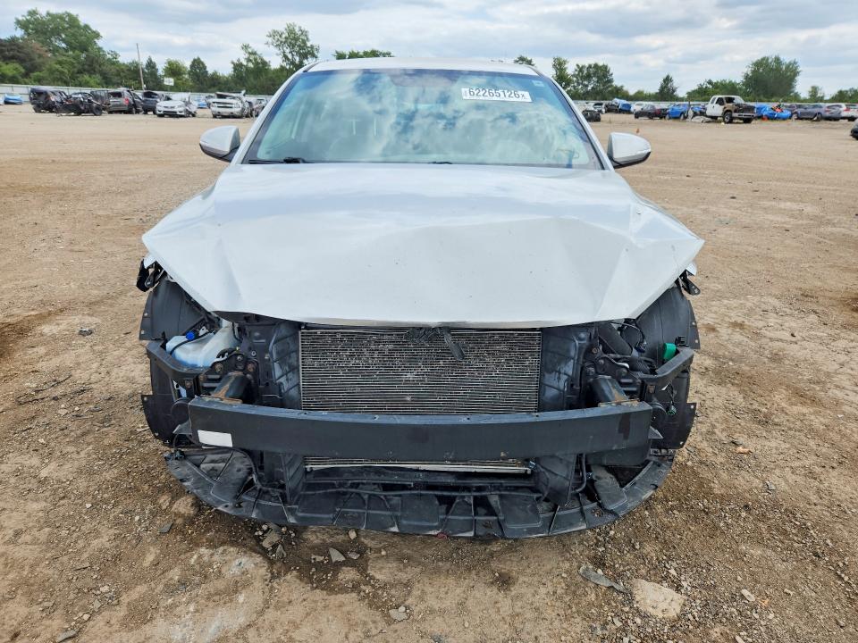 Photo 5 from auction – 2017 HYUNDAI ELANTRA with VIN 5NPD84LF4HH009901