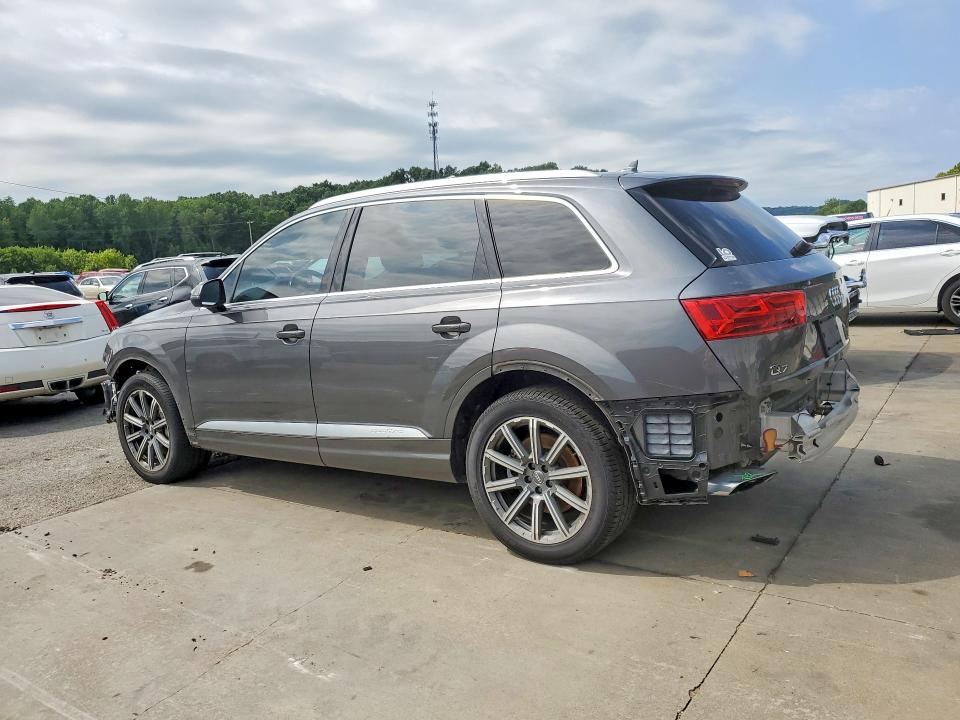 Фото 2 с аукциона – 2019 AUDI Q7 с VIN WA1LAAF79KD002873