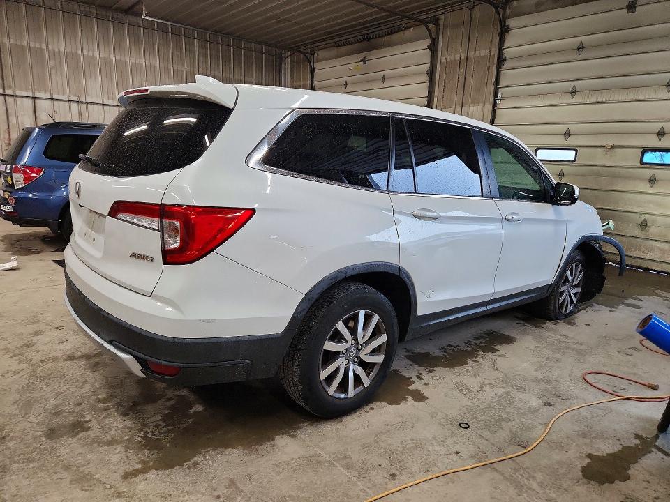 Photo 3 from auction – 2020 HONDA PILOT with VIN 5FNYF6H56LB021588