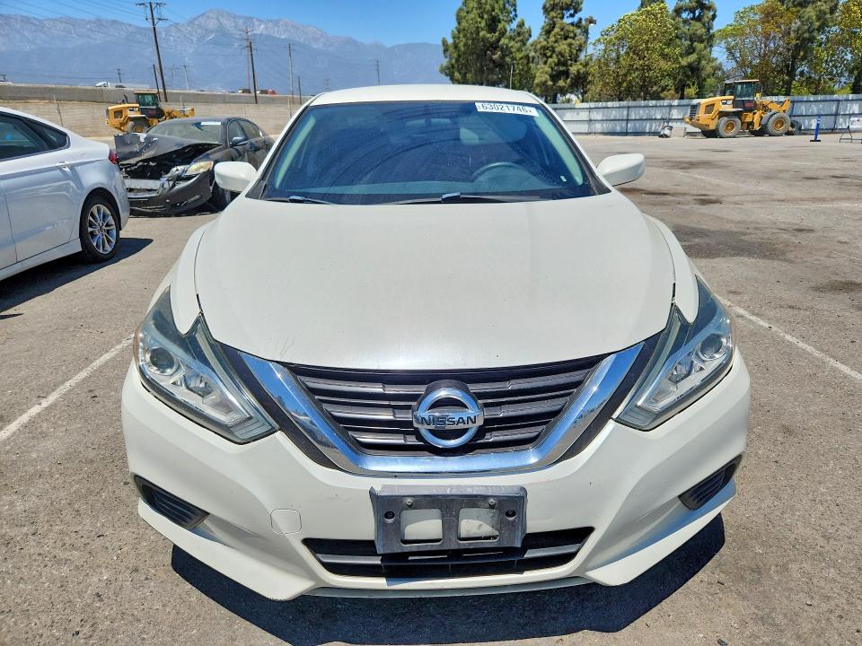 Photo 5 from auction – 2016 NISSAN ALTIMA with VIN 1N4AL3AP2GC212633