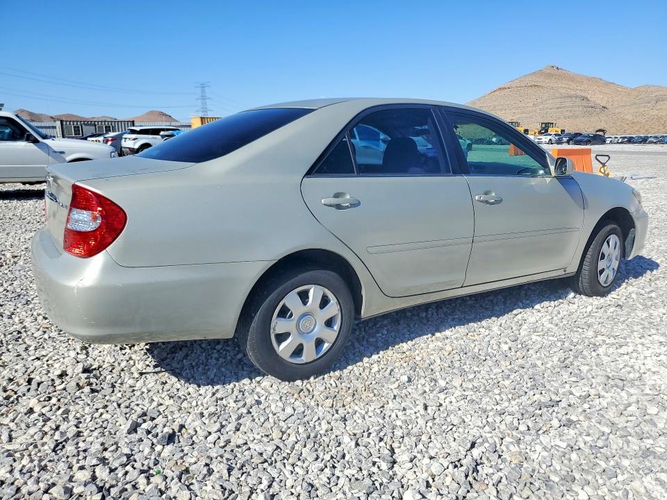 Photo 3 from auction – 2004 TOYOTA CAMRY with VIN 4T1BE32K04U326563