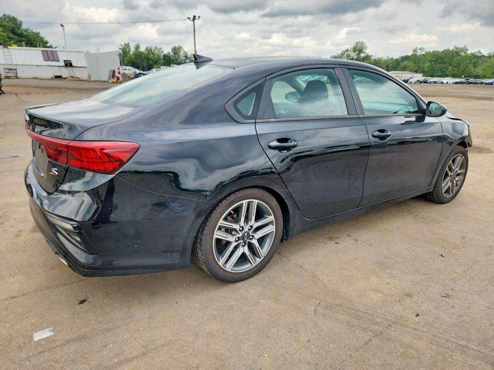 Photo 3 from auction – 2019 KIA FORTE with VIN 3KPF34AD2KE062522