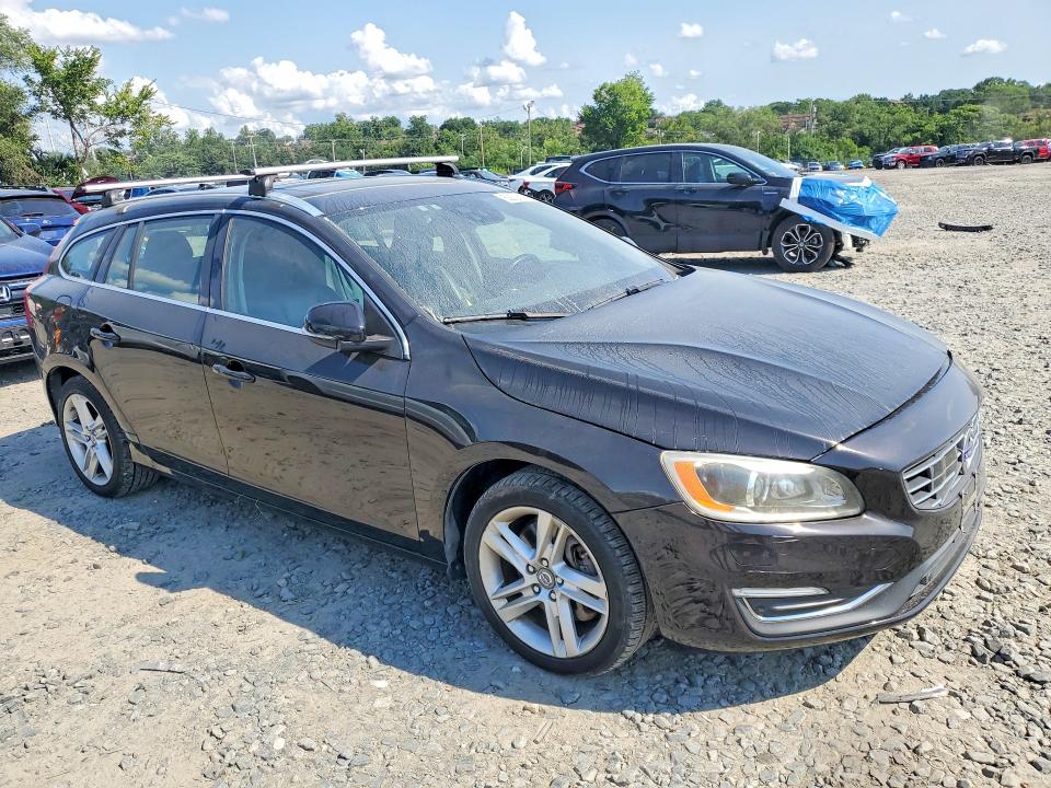Photo 4 from auction – 2015 VOLVO V60 with VIN YV1612SC7F1213387