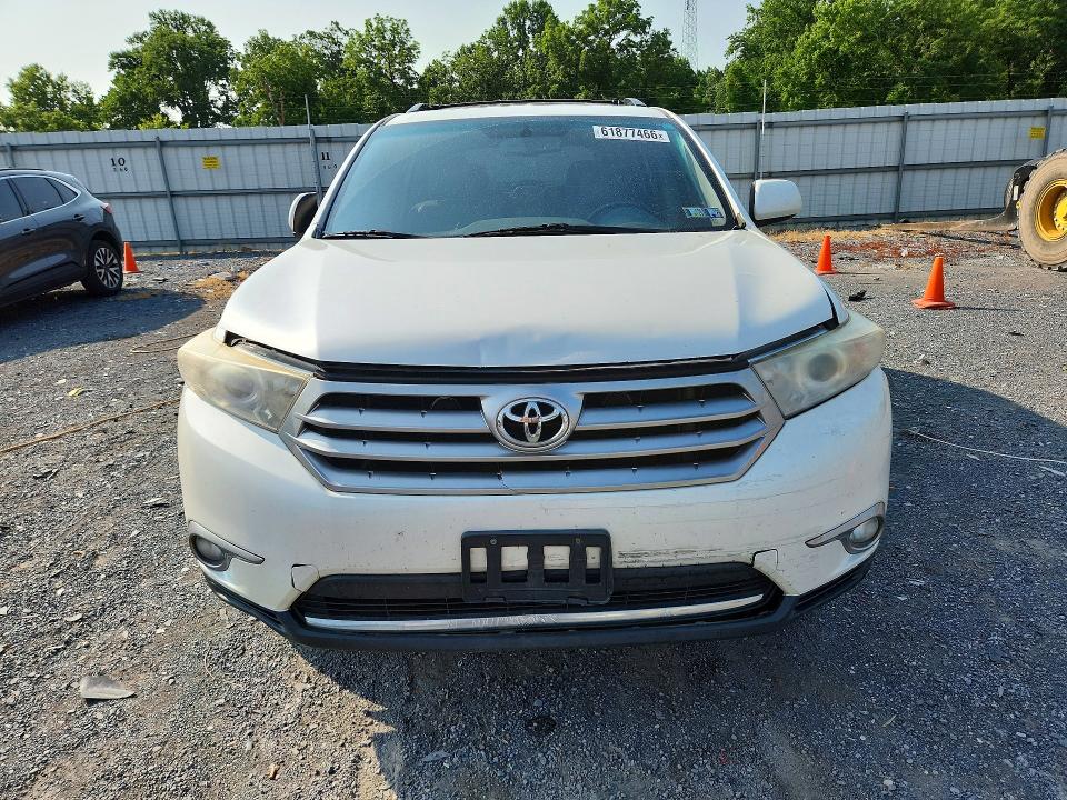 Photo 5 from auction – 2013 TOYOTA HIGHLANDER with VIN 5TDBK3EH8DS254884